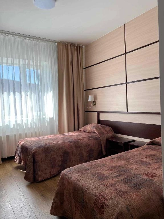 Dvivietis arba kambarys su dviem lovomis